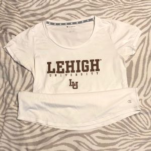Champion Lehigh University college shirt, size L